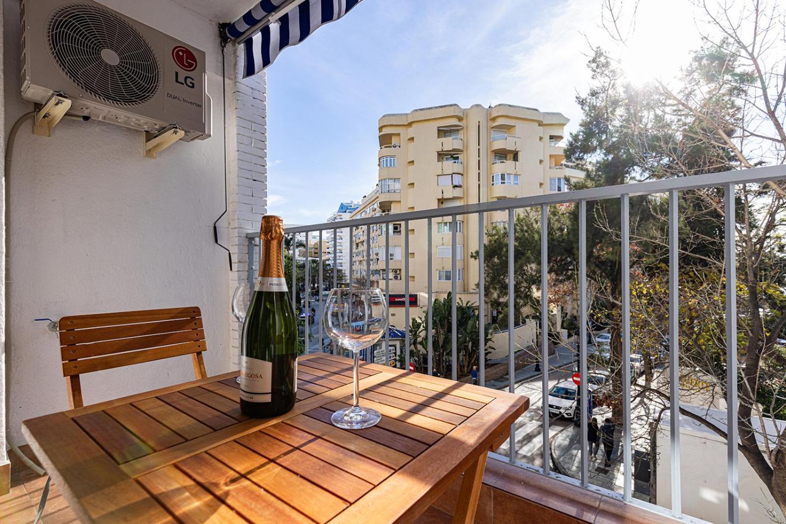 Stunning 1 Bedroom In Centre Appartement Marbellac